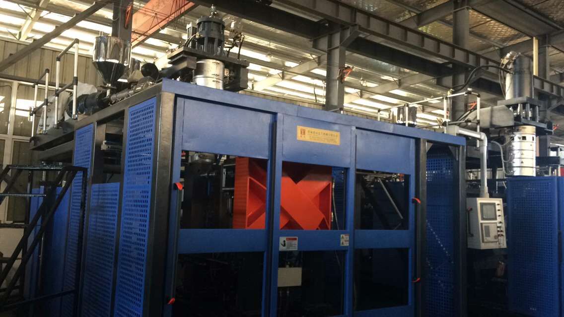 三大吹塑機機型具良好市場適應(yīng)性 三大吹塑機機型具良好市場適應(yīng)性